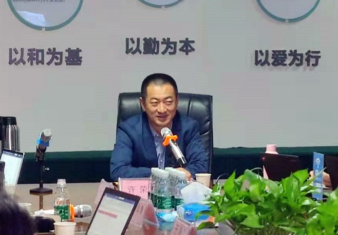 102537795.jpg 102537795.jpg